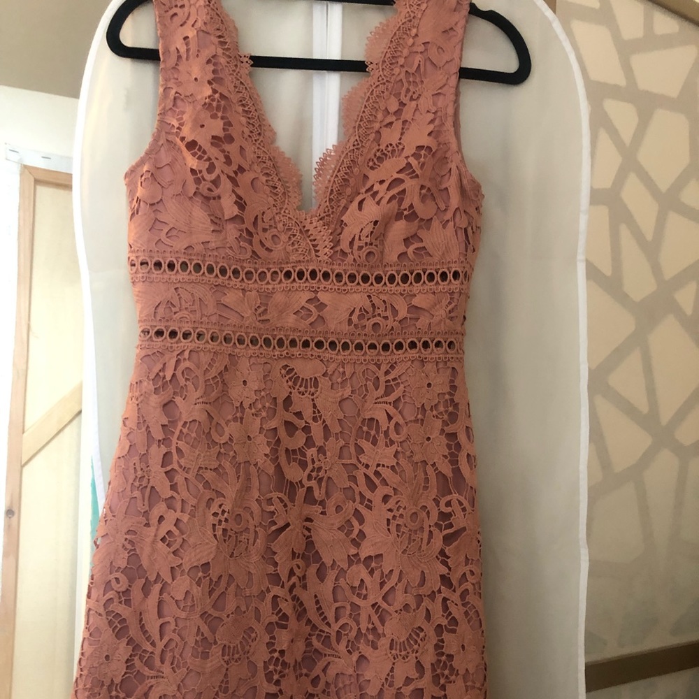 Pink summer lace backless dress